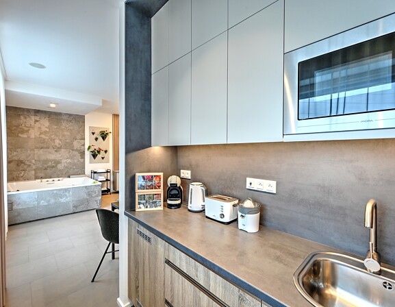 Wellness apartmá Harmony s obří vířivkou, saunou a kuchyňkou