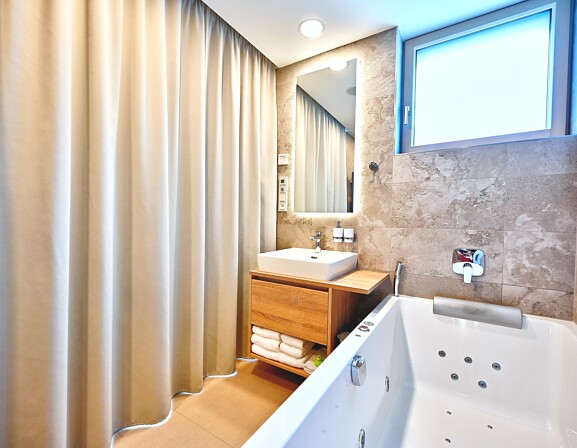 Třílůžkové apartmá Dream s vířivkou